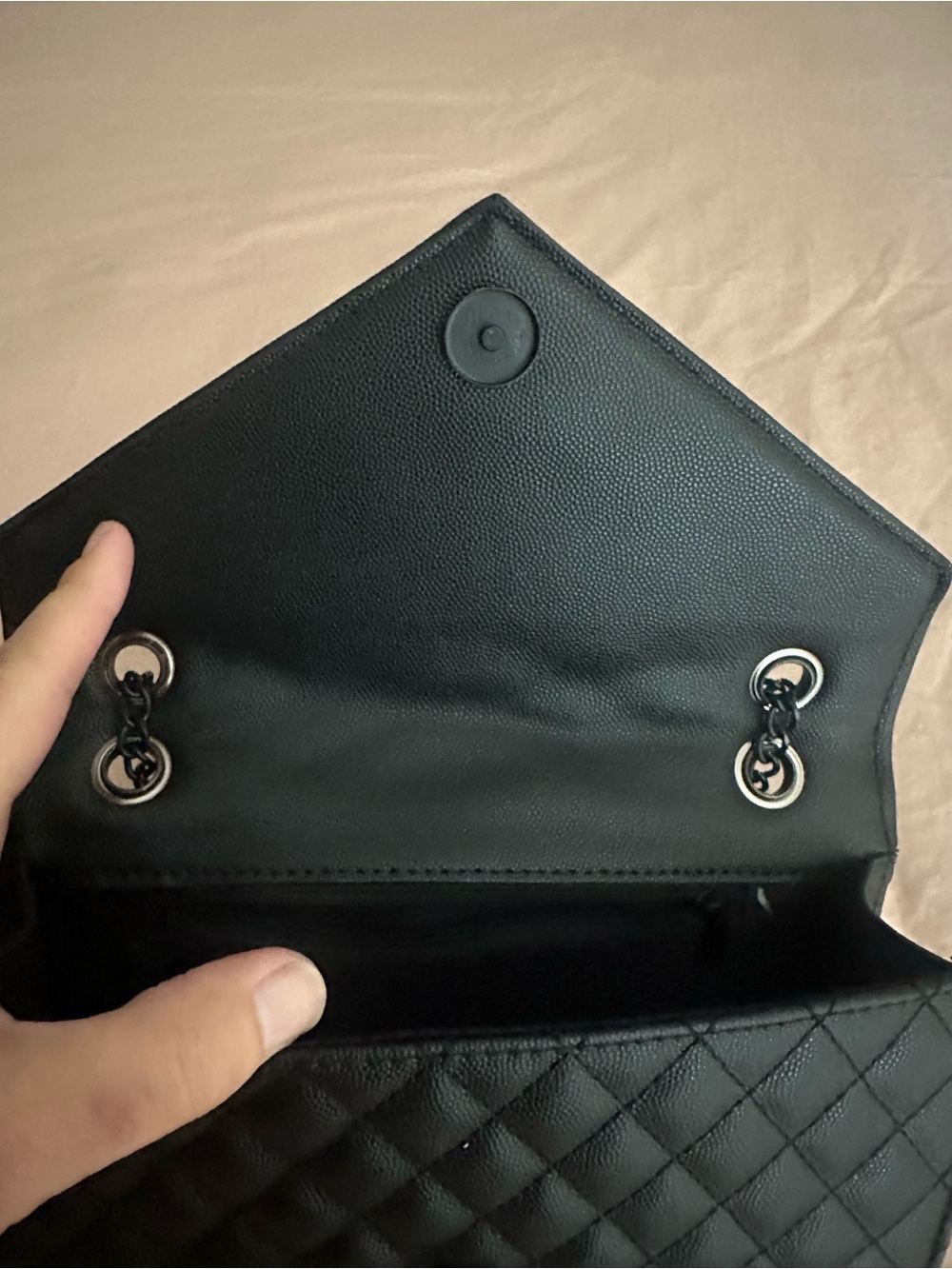 Marilyn Monroe Black Quilted Chain Shoulder Bag - Picture 7 of 8
